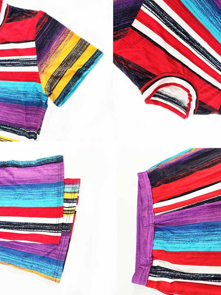 Conjunto de top corto a rayas y pantalones anchos