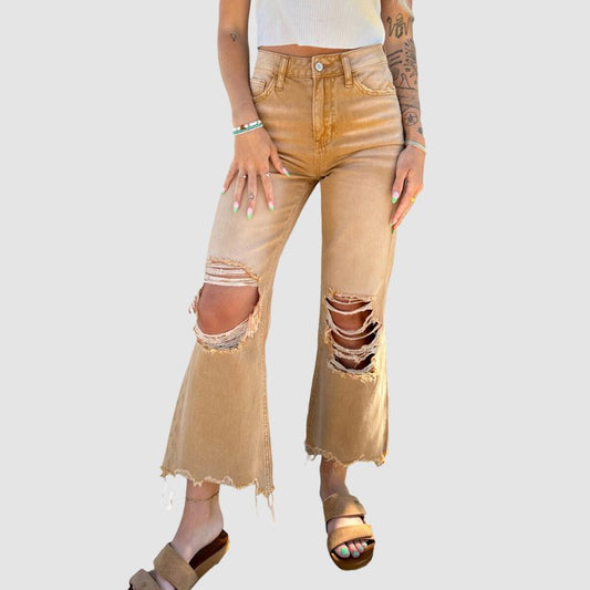 Vaqueros con corte de bota desgastados y lavados