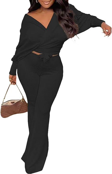 Top corto de dos piezas y pantalones anchos