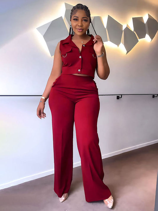 Conjunto de pantalón largo y chaleco con cuello polo de color liso