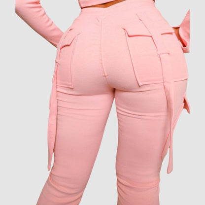 Pantalón cargo con abertura y cordón