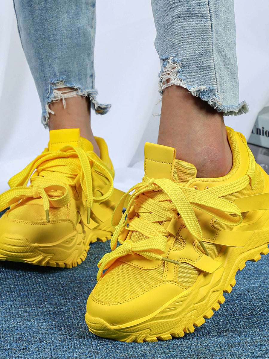 Thick Sole Breathable Mesh Lace-Up Sneakers