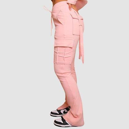 Pantalón cargo con abertura y cordón