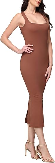 Vestido largo ajustado sin mangas con cuello cuadrado