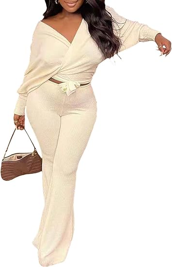 Top corto de dos piezas y pantalones anchos