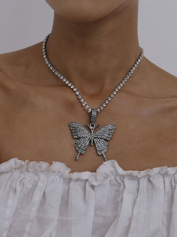 Collares de diamantes de imitación con colgante de mariposa europea