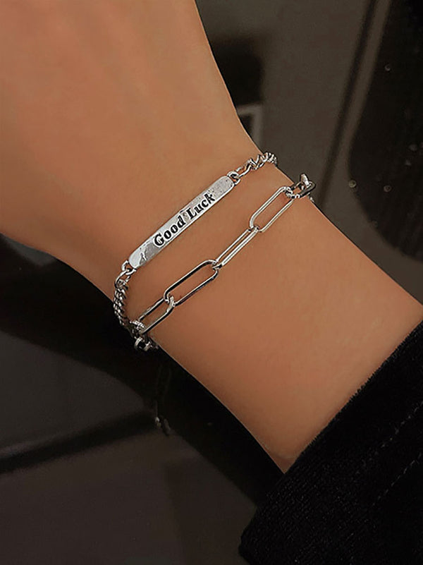 Pulsera minimalista con capas de cadena