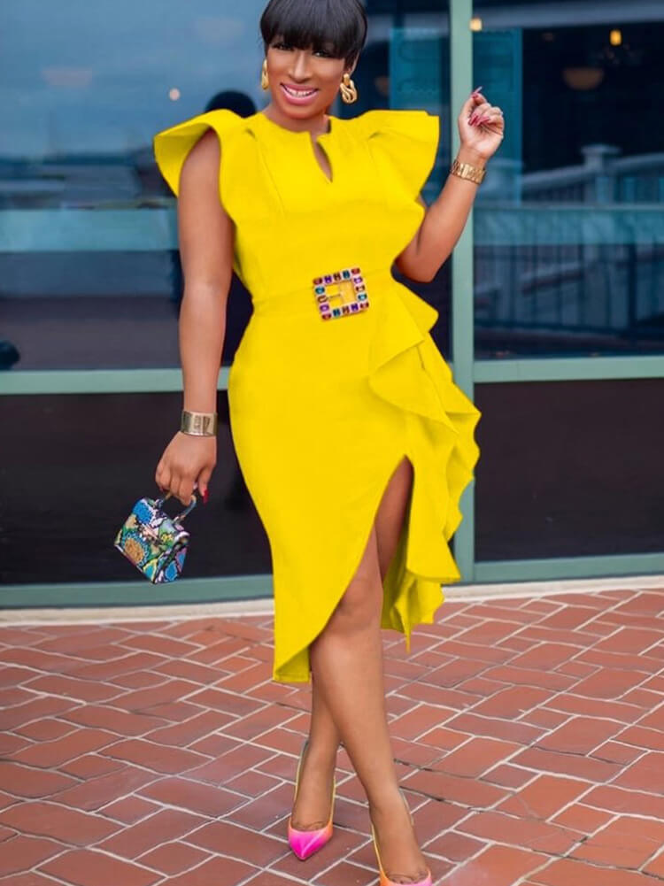 Vestidos midi ajustados con retazos y volantes sin mangas