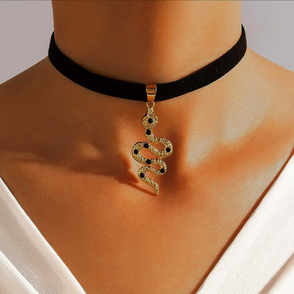 Collares de franela con colgante de serpiente